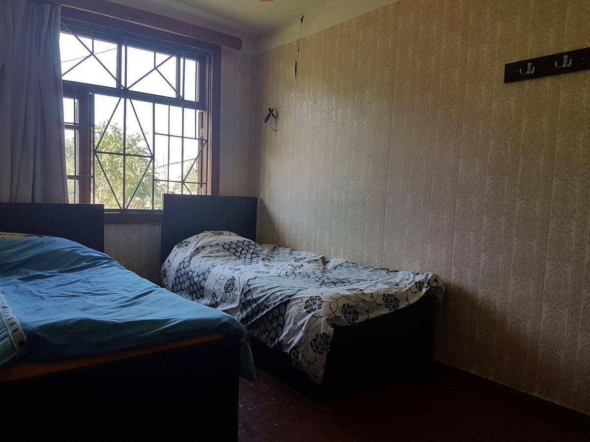 Hostel The Misty Mountains Местія Екстер'єр фото